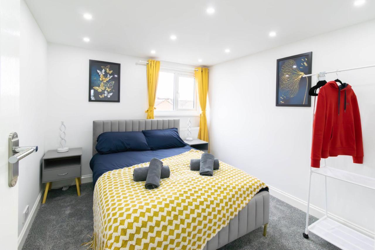 Open Mind Property - 6 Luxury Bedrooms With Free Parking Portsmouth Exterior foto