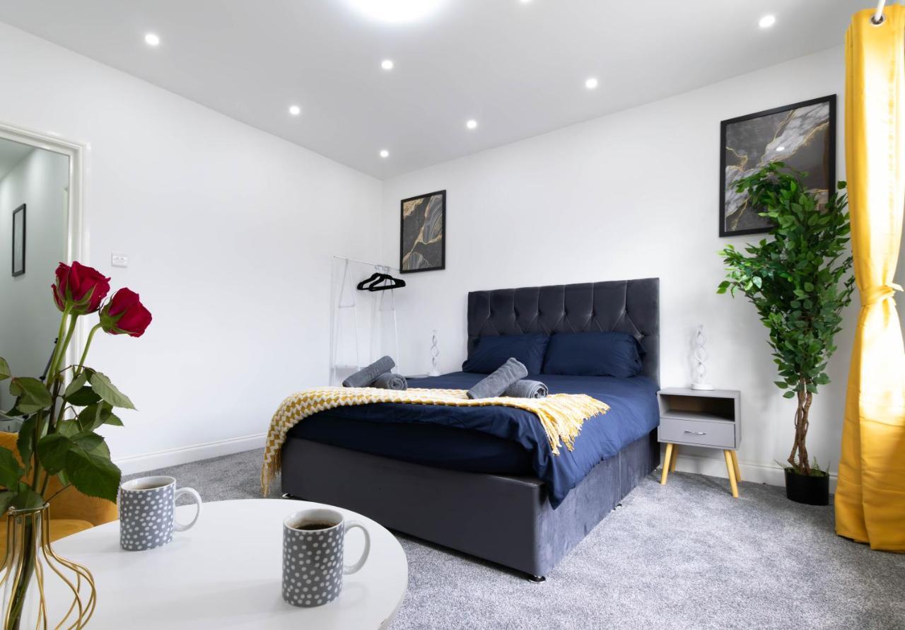 Open Mind Property - 6 Luxury Bedrooms With Free Parking Portsmouth Exterior foto