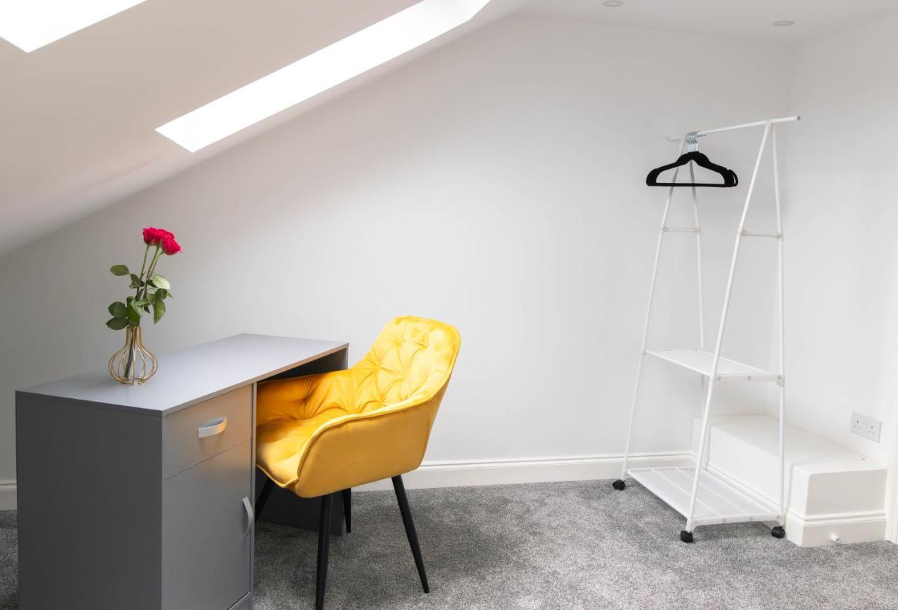 Open Mind Property - 6 Luxury Bedrooms With Free Parking Portsmouth Exterior foto
