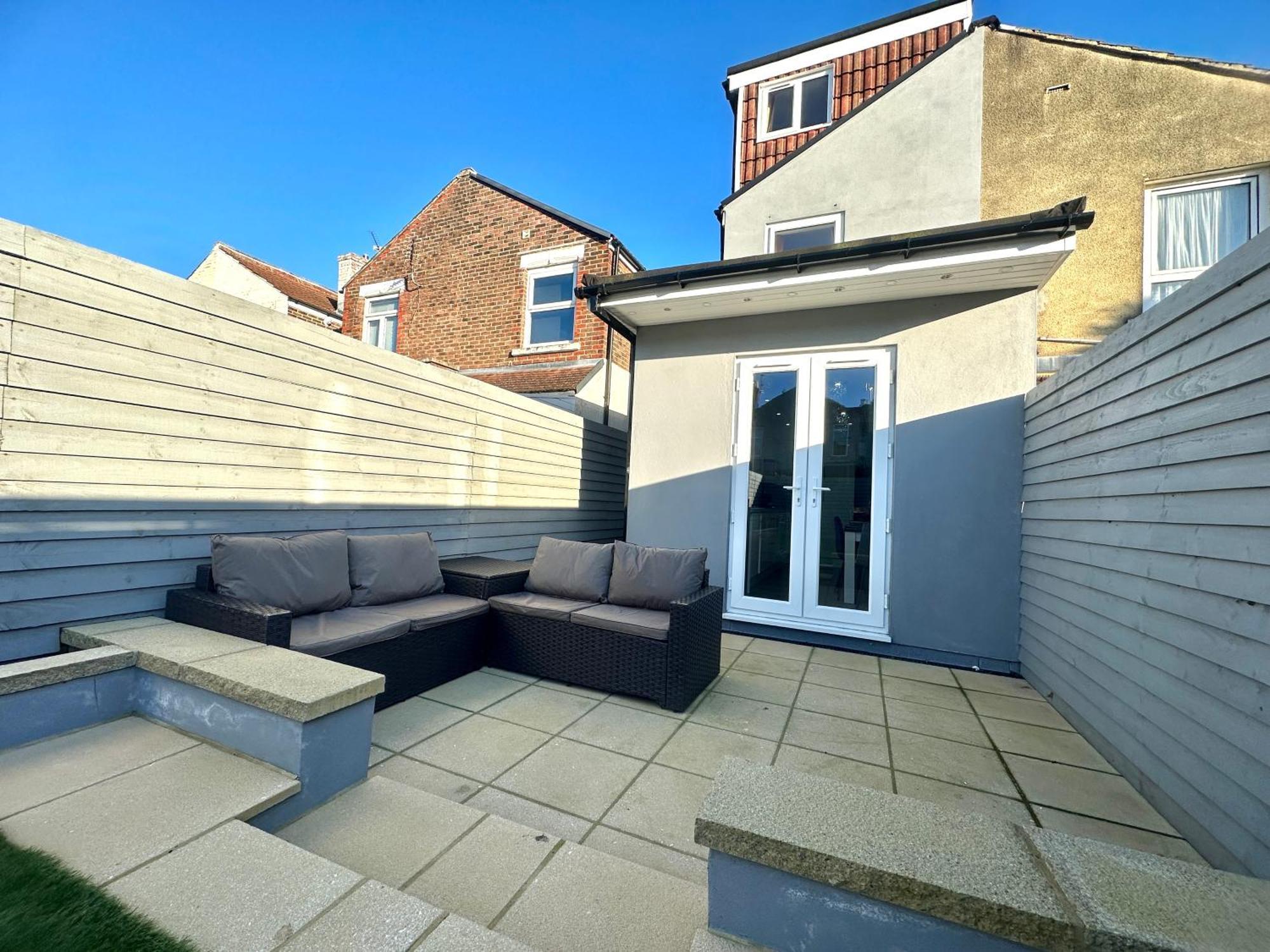Open Mind Property - 6 Luxury Bedrooms With Free Parking Portsmouth Exterior foto